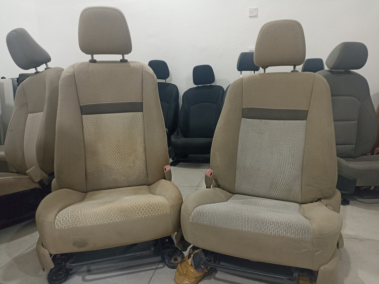 صندلی طعبی تویوتا کرولا دستی (استوک)