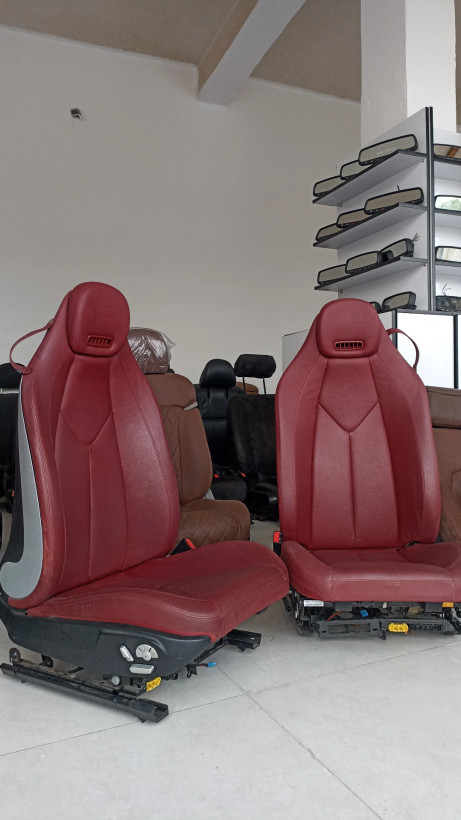 صندلی خلبانی خودرو بنز کروک