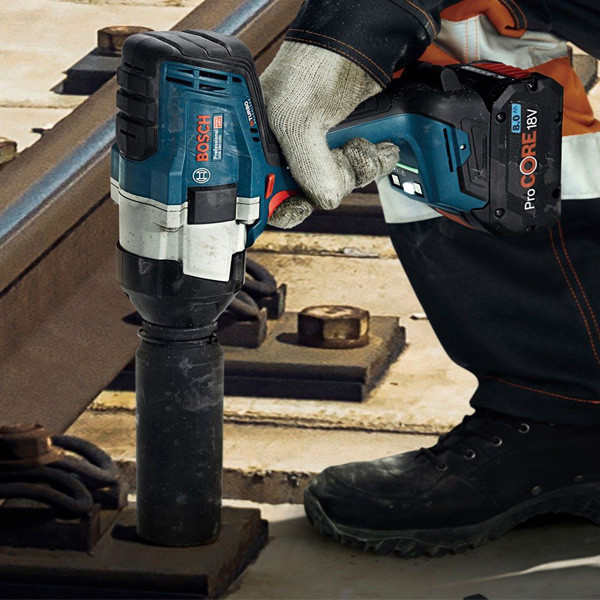 بکس شارژی بوش مدل gds 18v1000 تنه خالی (solo)
