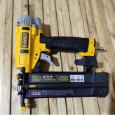 میخکوب بادی دیوالت مدل DWFP2350K (استوک)