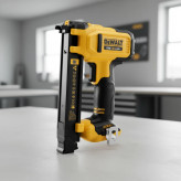 منگنهکوب کابل شارژی استوک دیوالت مدل DEWALT DCN701