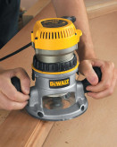 اور فرز نجاری دیوالت مدل DW618 (مکزیکی)