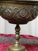 جا میوه ای پایه دار مسی قلمزنی دستی پهلوی