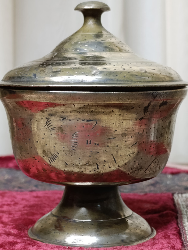 قندان مسی قلمزنی دستی زیبا و قدیمی