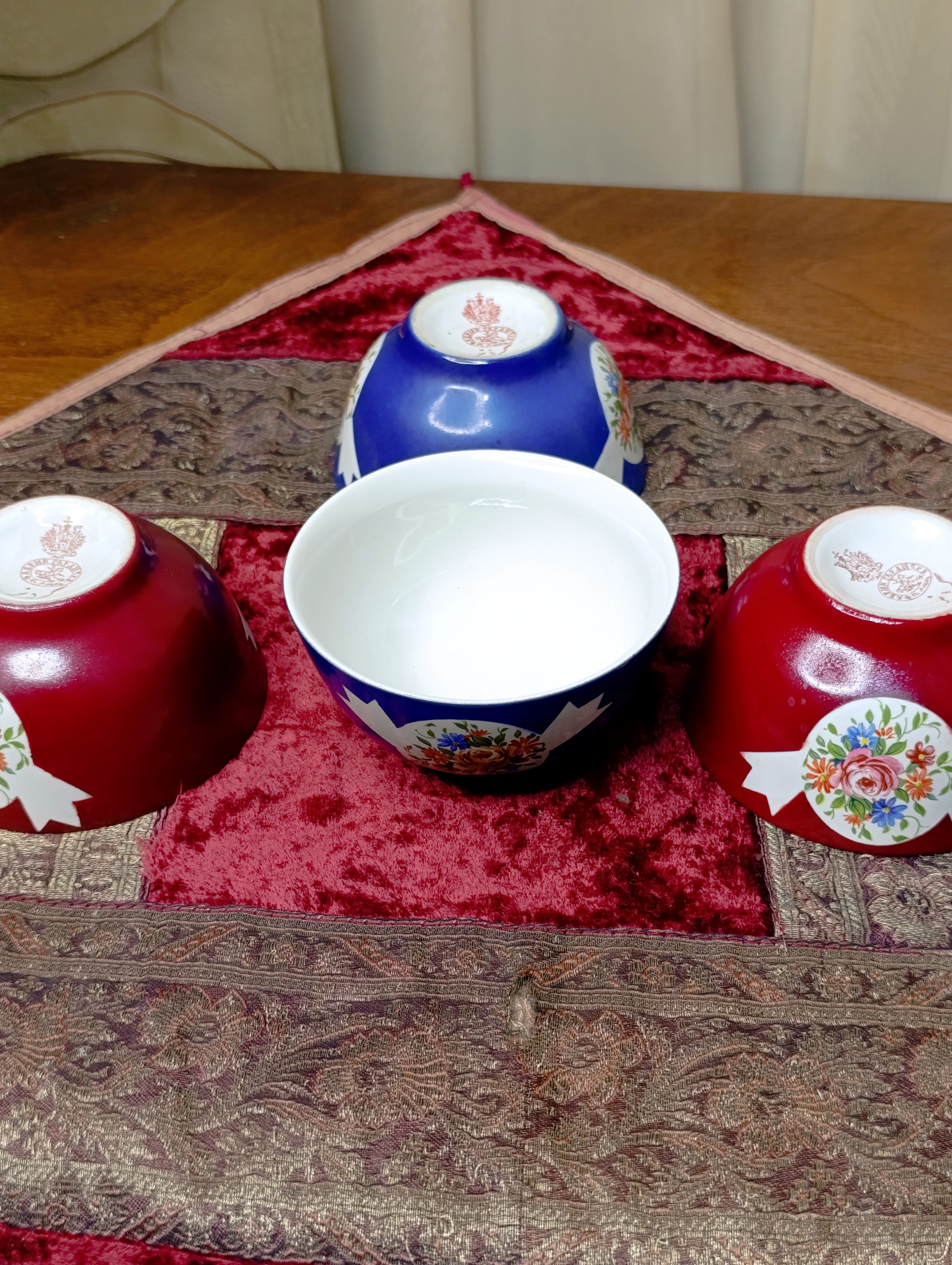 کاسه کوچک روسی گردنر اصل (۱ عدد)