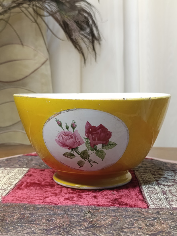کاسه طرح گل رُز روسی کلکسیونی و کمیاب