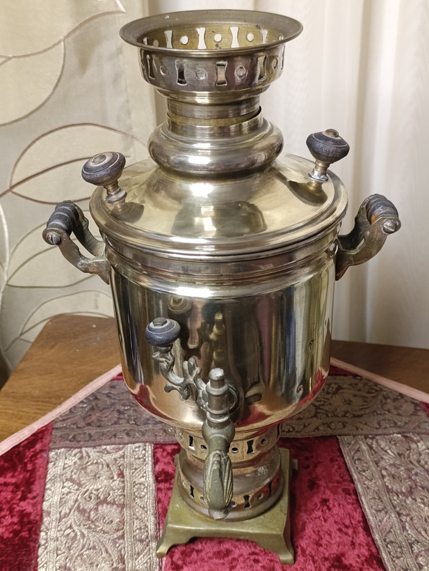 سماور ذغالی ورشو بروجرد قاجاری کمیاب و کلکسیونی
