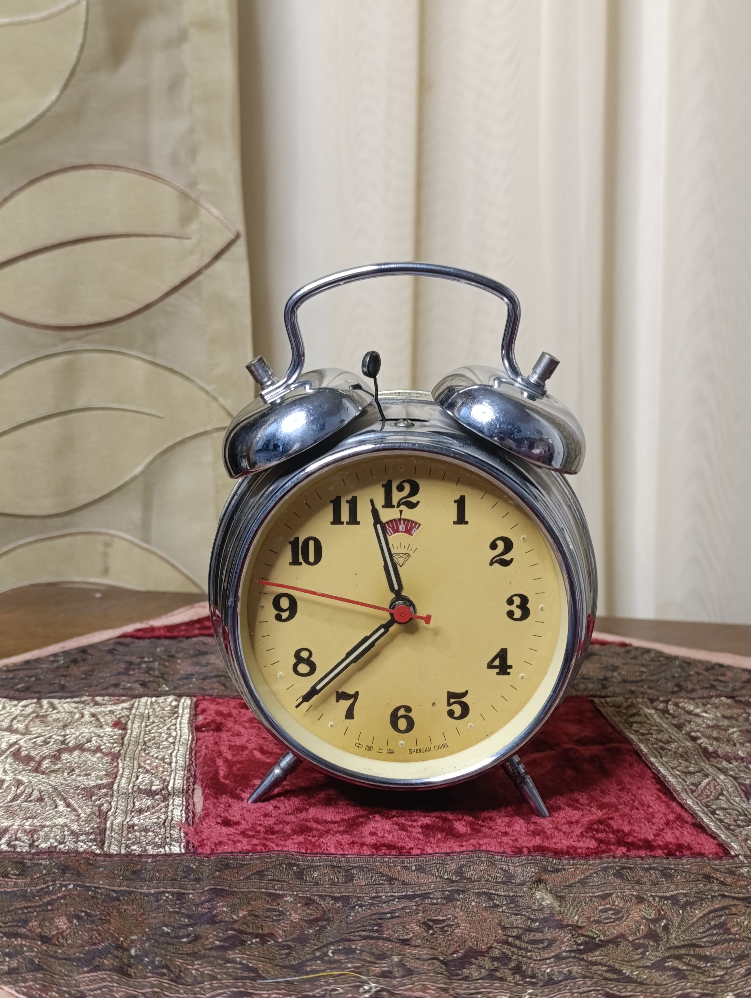 ساعت رومیزی قدیمی زنگدار ساخت چین کمیاب
