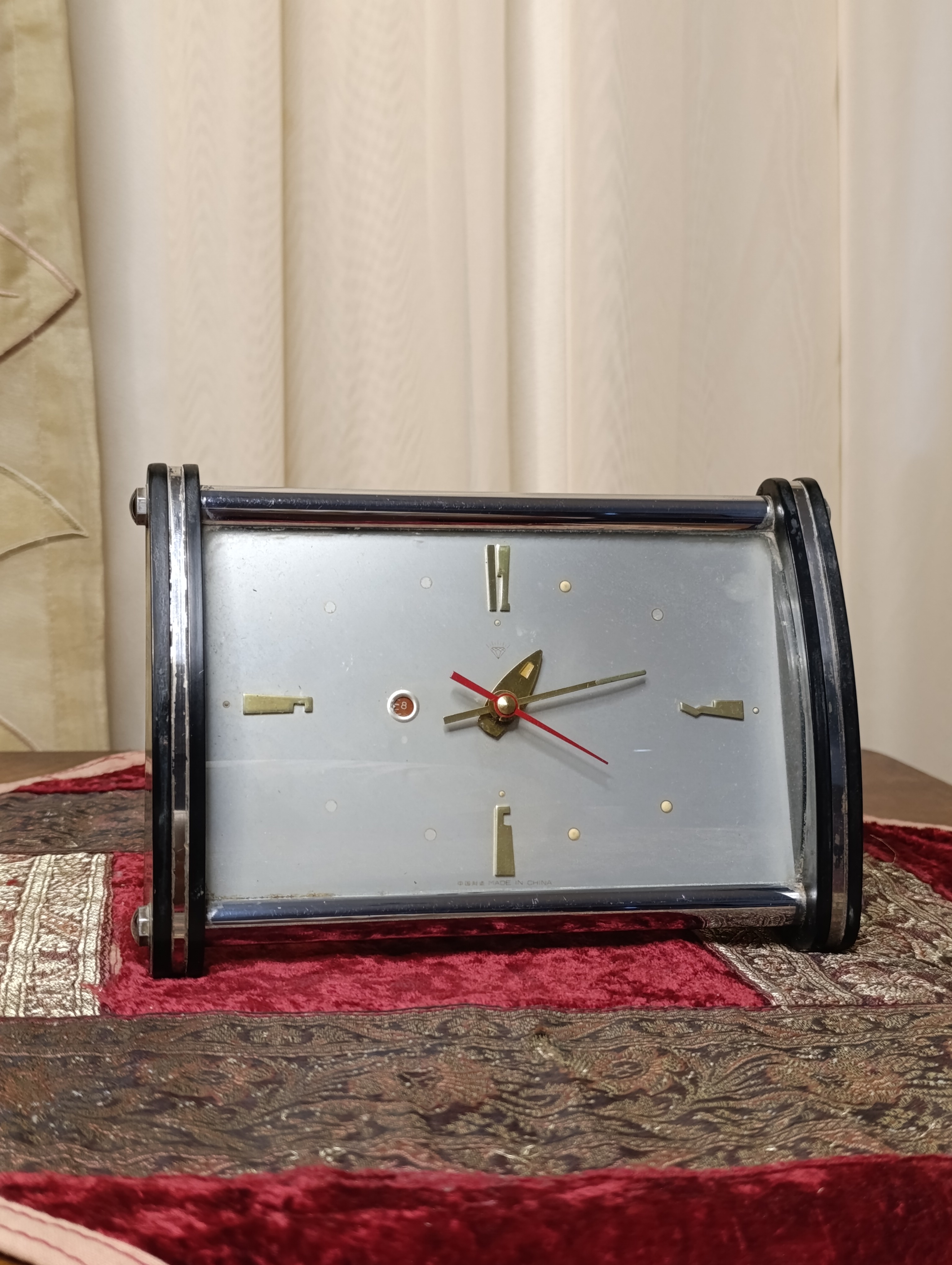 ساعت رومیزی قدیمی الماس دکوری کلکسیونی